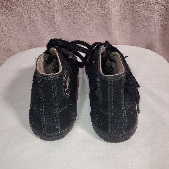 Womens Black Suede Mid Ankle Converse Size 6.5 - Picture 3 of 8